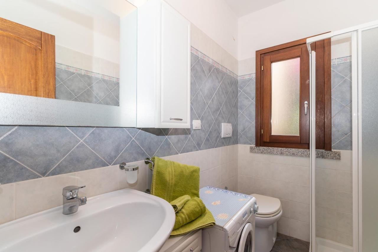 Appartamento Con Piscina 03 Trinita d'Agultu e Vignola Exterior photo